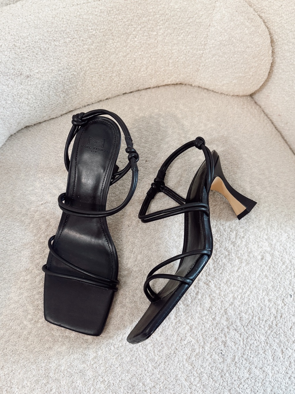 Marc Fisher Black Davis Strappy Square-Toe Mid Heel Sandals size 8